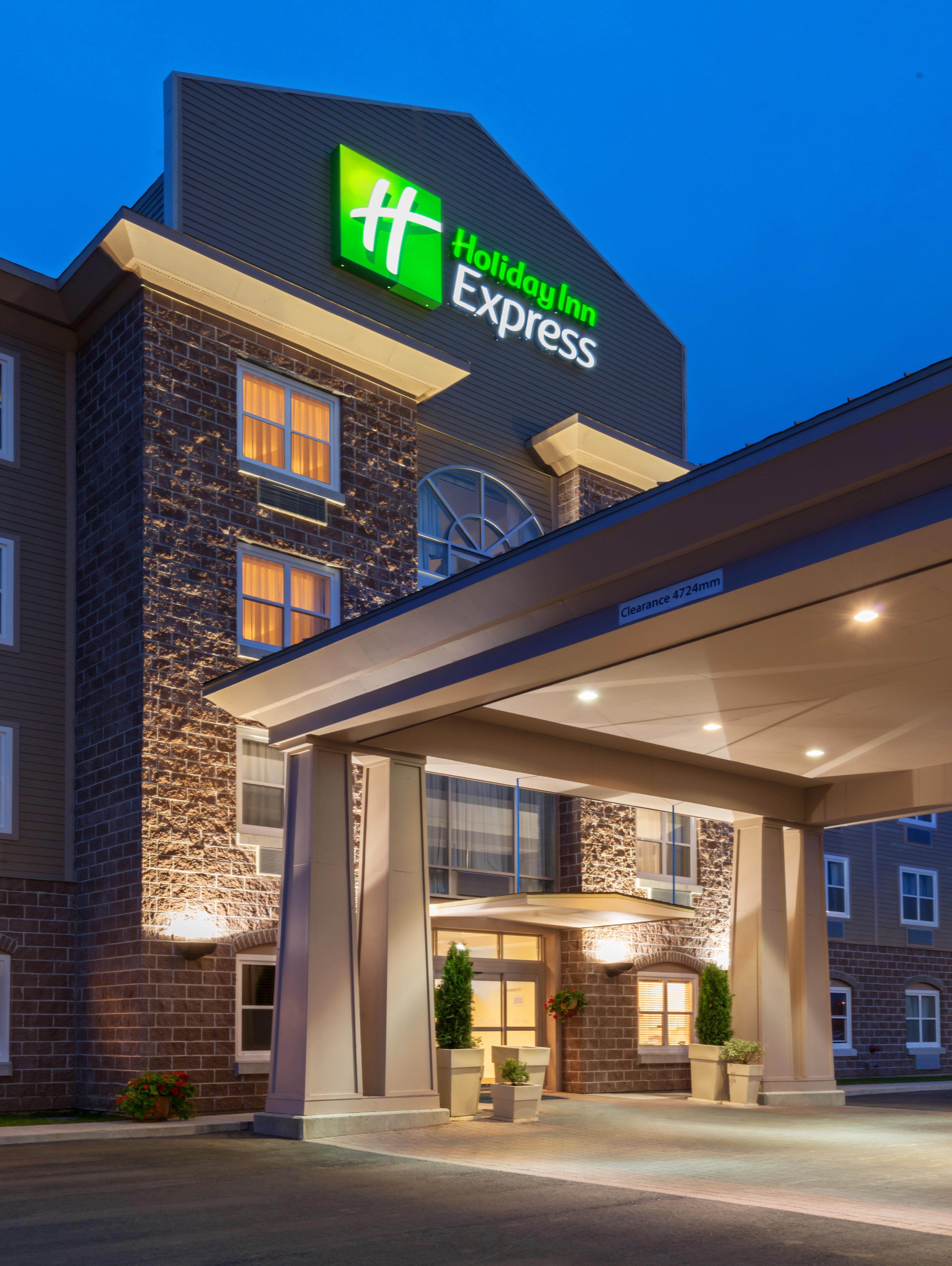 Holiday Inn Express Deer Lake, An Ihg Hotel Екстериор снимка